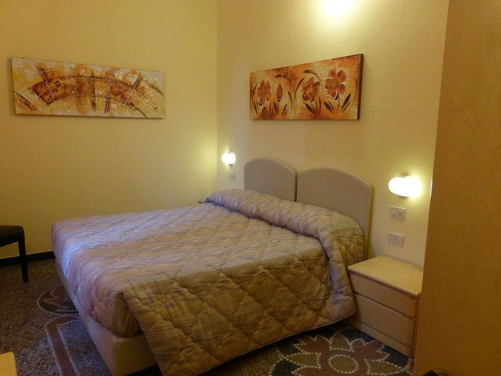 Hotel Lido Varazze Esterno foto