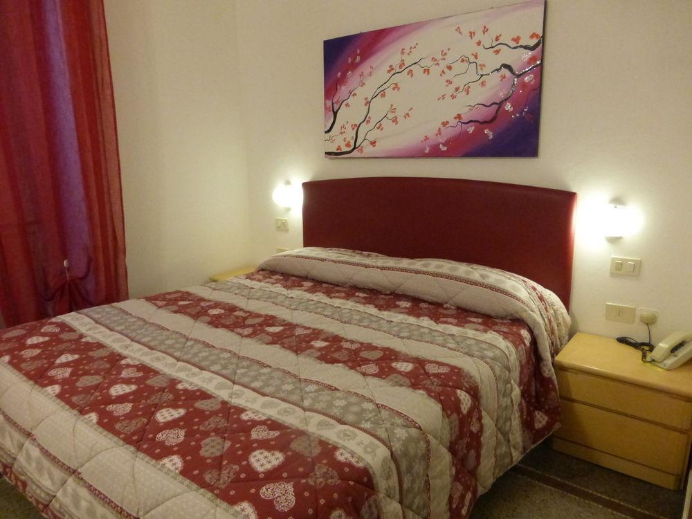 Hotel Lido Varazze Esterno foto