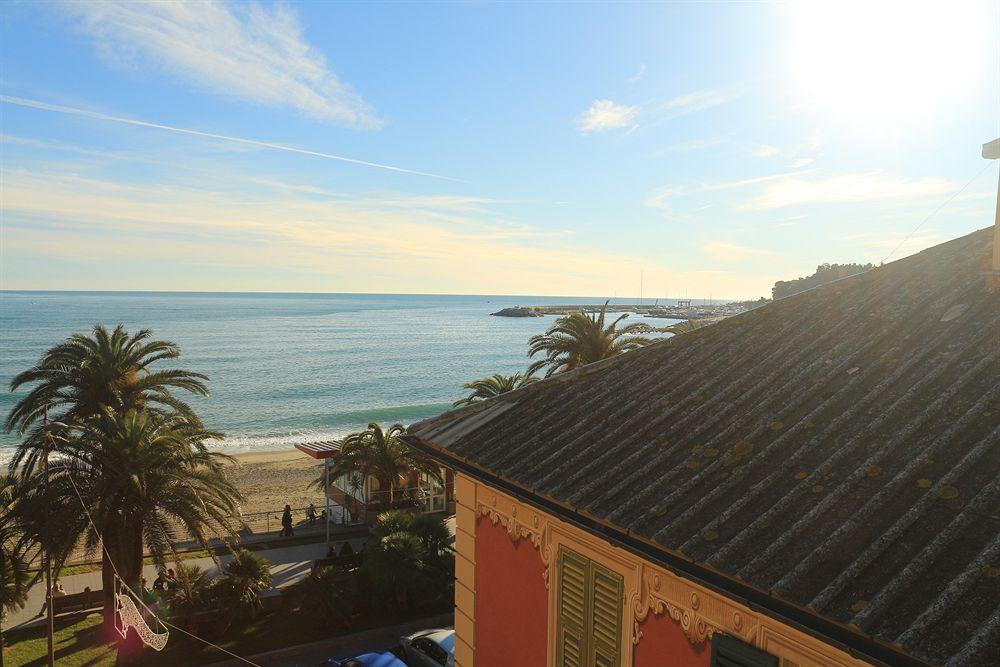 Hotel Lido Varazze Esterno foto